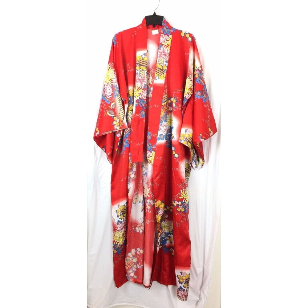 Japanese Kimono Women’s Robe Red Floral Japan Inspired Print Preowned One Size